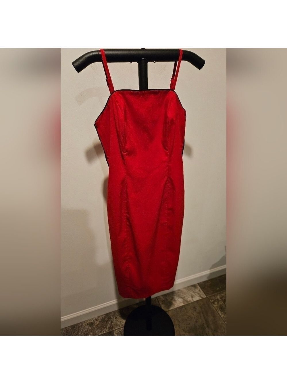 EXPRESS RED Y2K BODYCON DRESS WITH BLACK SIDE & TOP PIPING SIZE 7/8